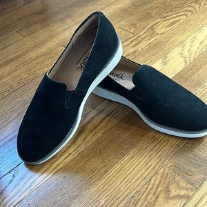 SoftWalk Whistle Black Perforated loafers women’s  size 7.5
